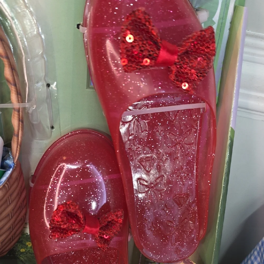 Wizard of Oz Dorothy Costume for Kids - Picture 8 of 10